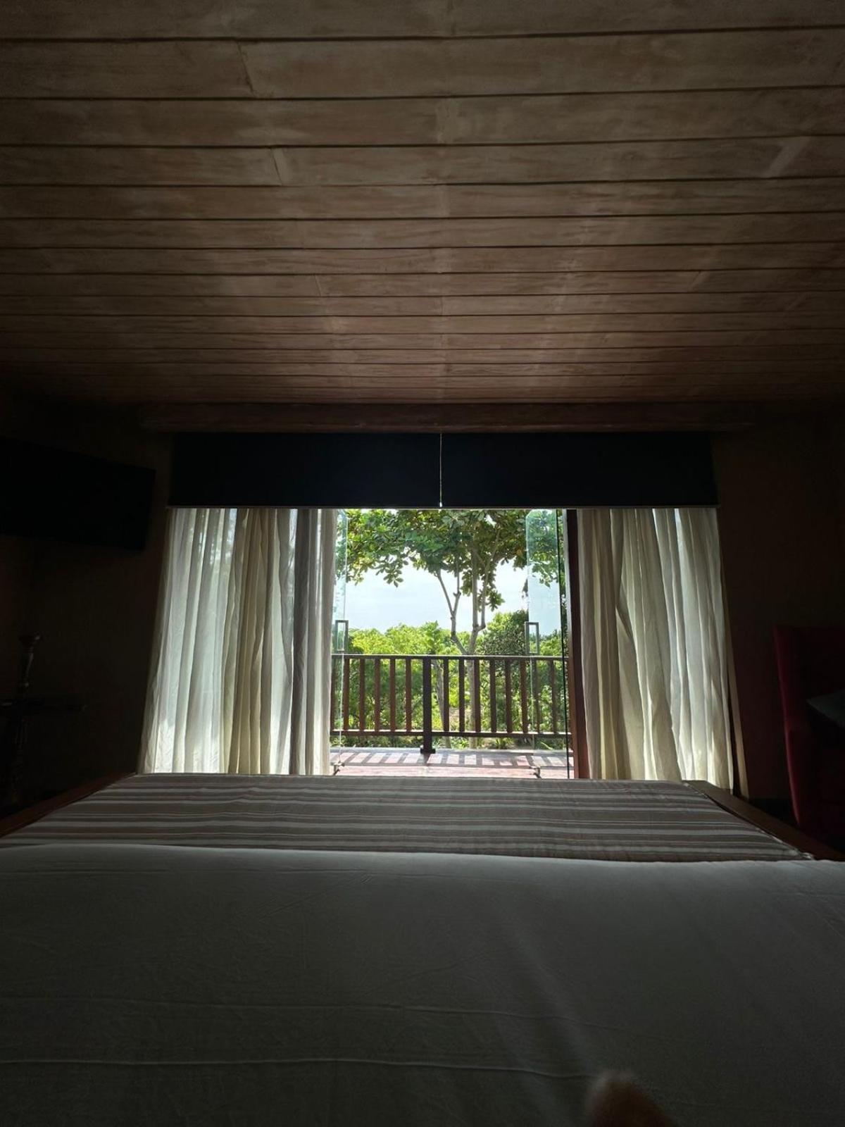 Nikara Luxury Beach House Tissamaharama Bagian luar foto
