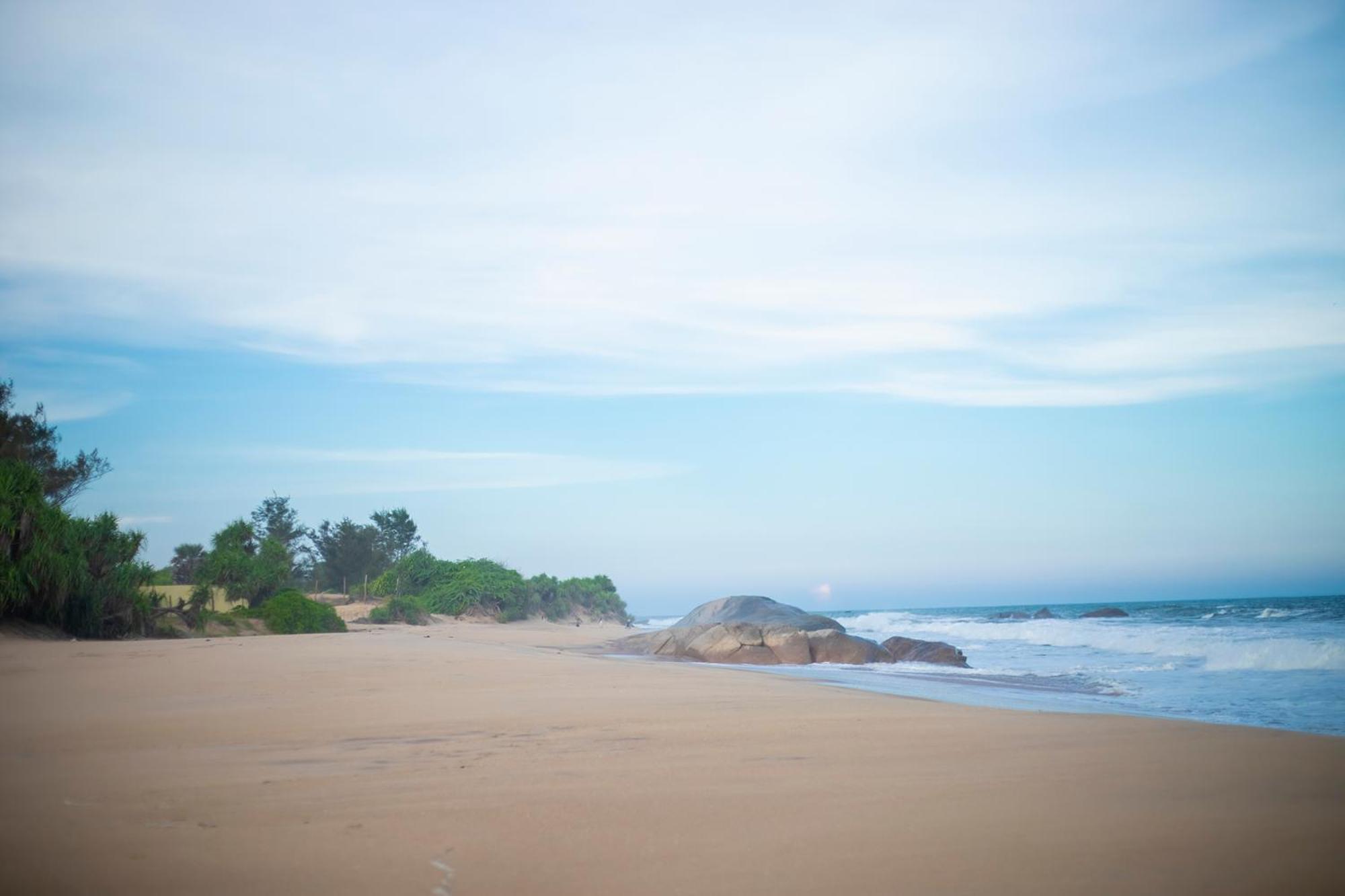 Nikara Luxury Beach House Tissamaharama Bagian luar foto