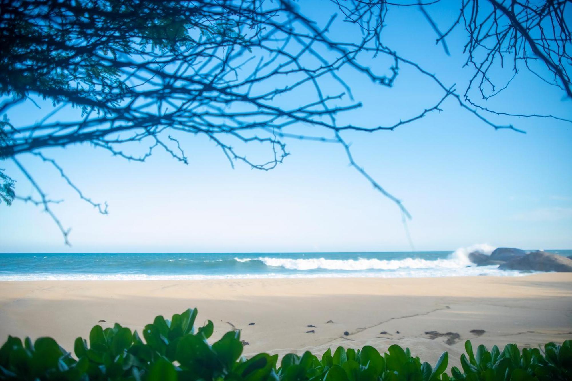 Nikara Luxury Beach House Tissamaharama Bagian luar foto