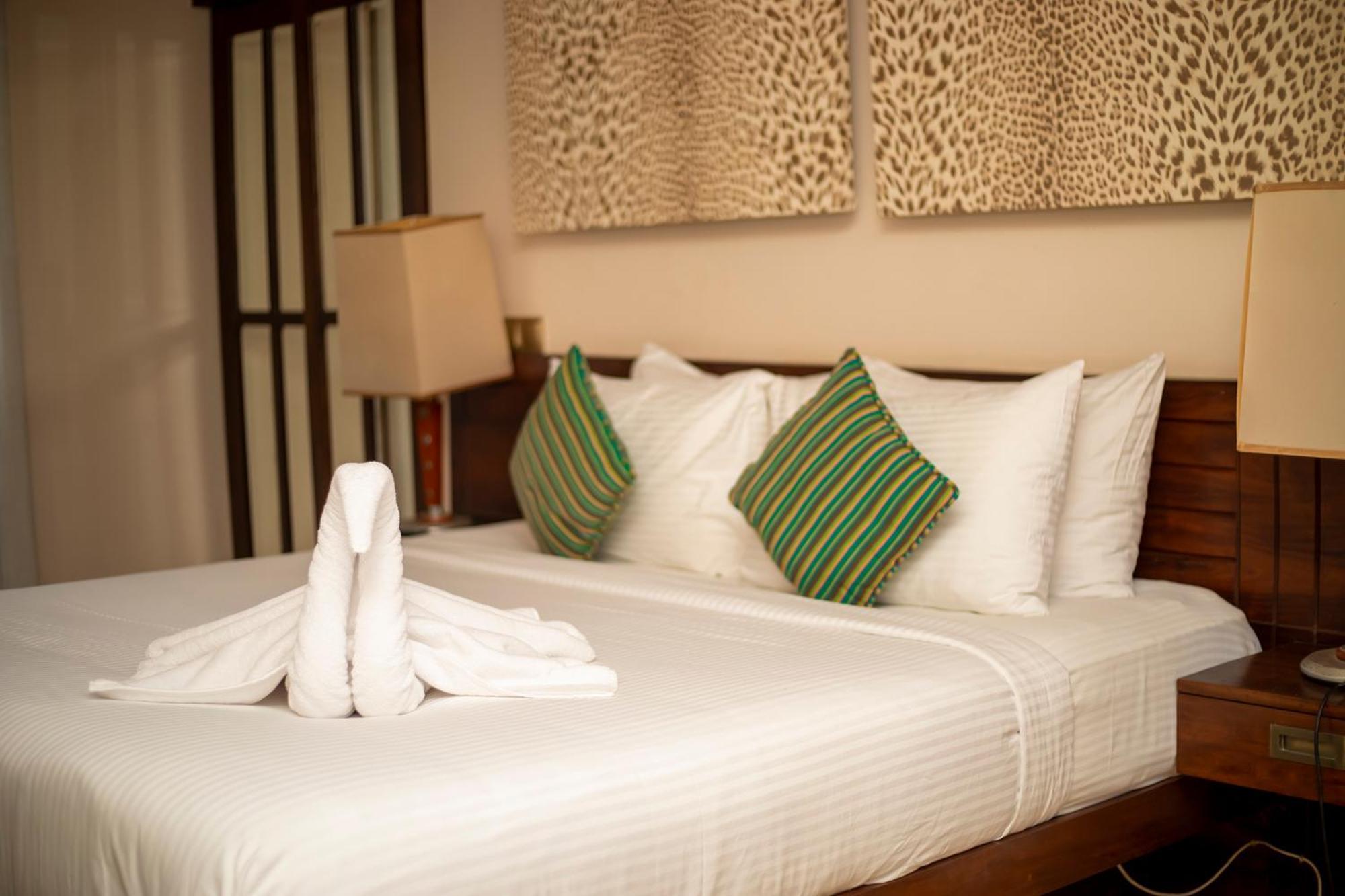 Nikara Luxury Beach House Tissamaharama Bagian luar foto