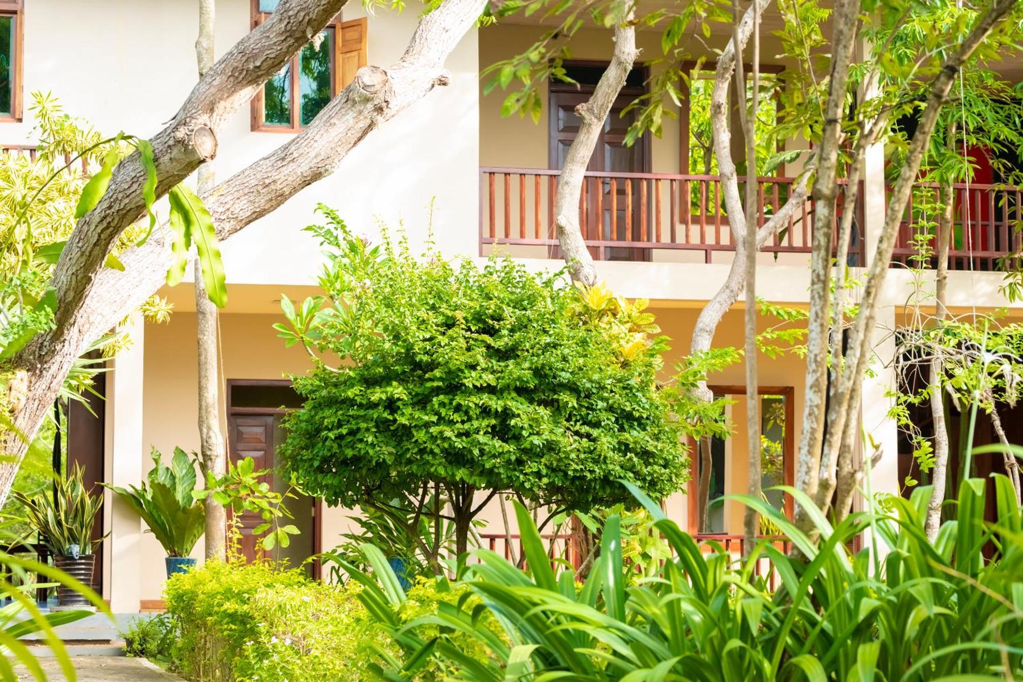 Nikara Luxury Beach House Tissamaharama Bagian luar foto